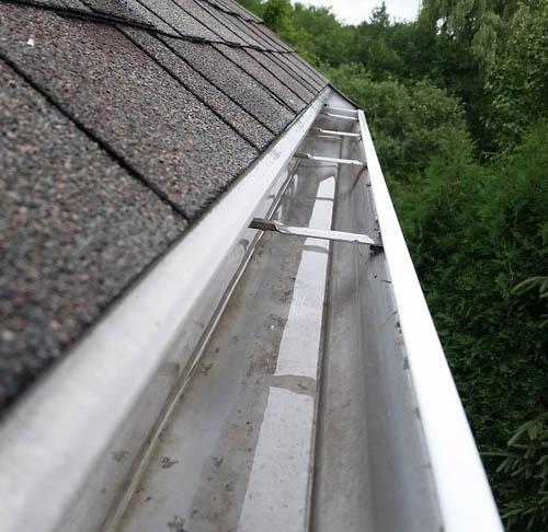 gutter cleaning northampton service