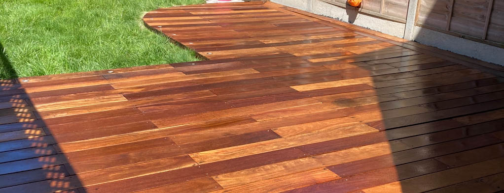 pressure wash decking cleaning