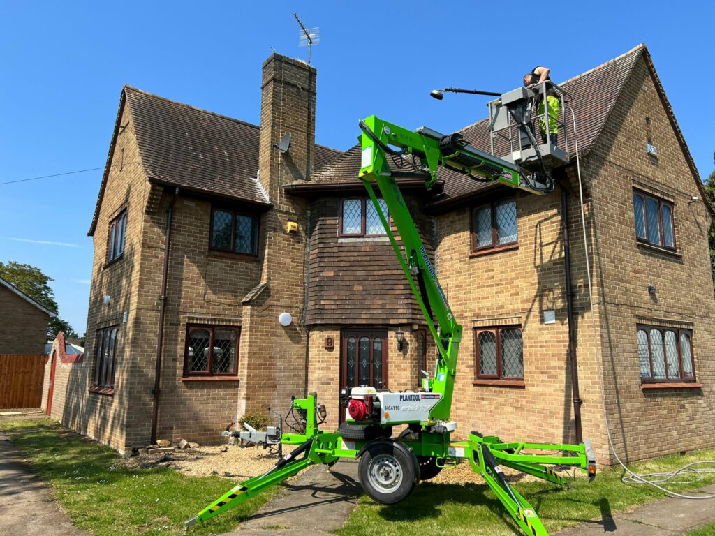 Types of Roofs and Their Cleaning Methods